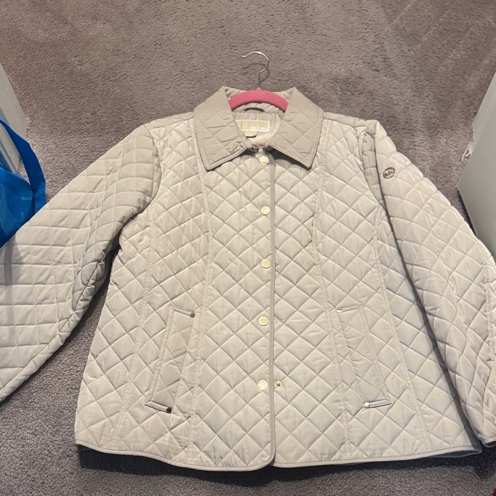 Michael Kors Quilted Puffer Jacket - Cream
